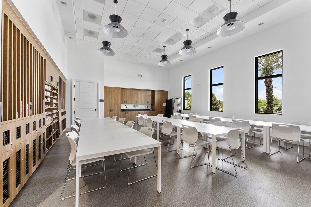 Dining room, Interior, Pendant Lights, Recessed Lighting