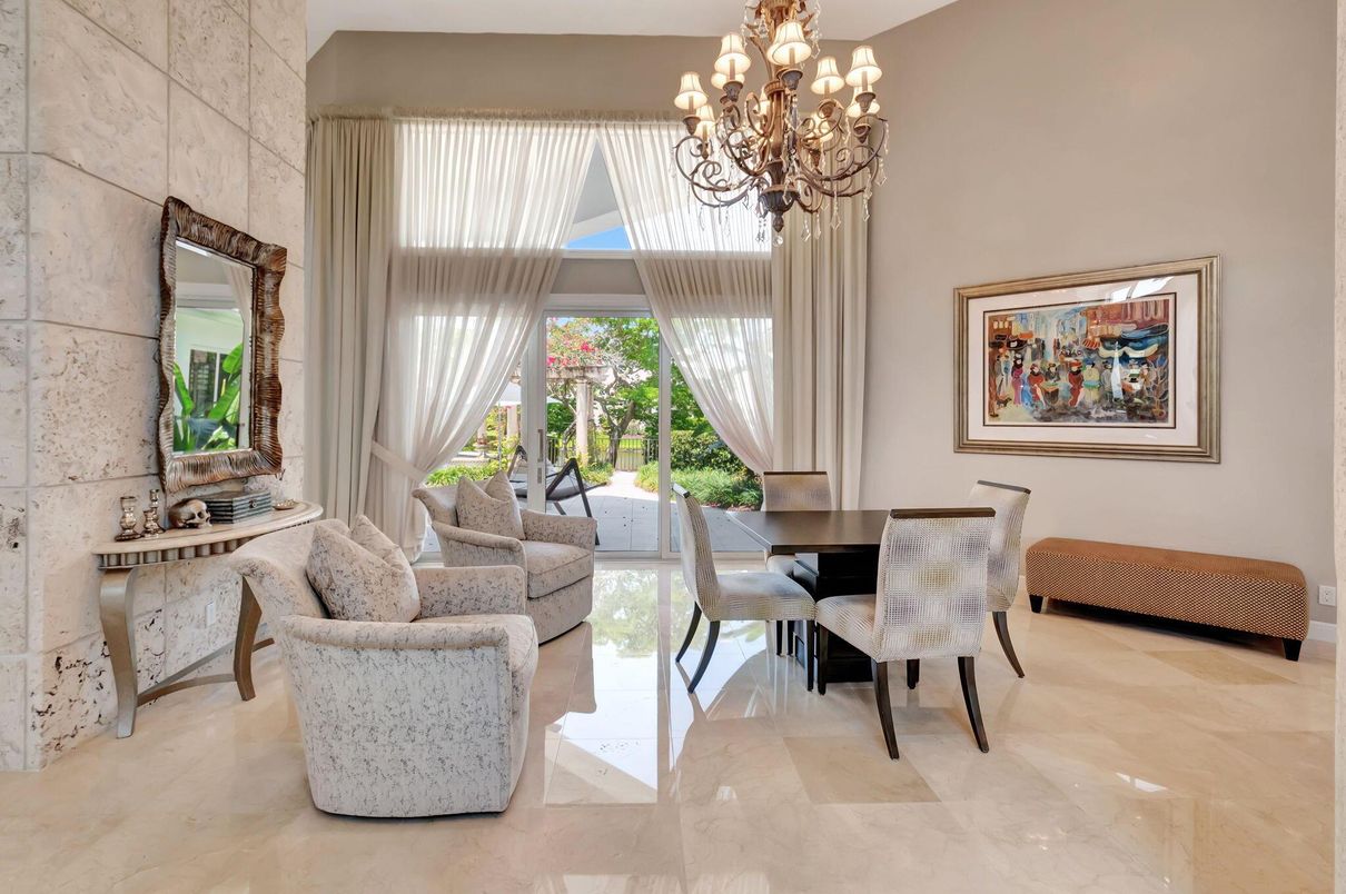 Chandelier, Dining room, Interior, Living room