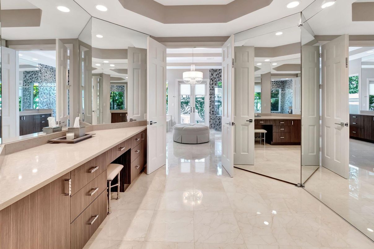 Bathroom, Chandelier, Interior, Marble, Pendant Lights, Recessed Lighting