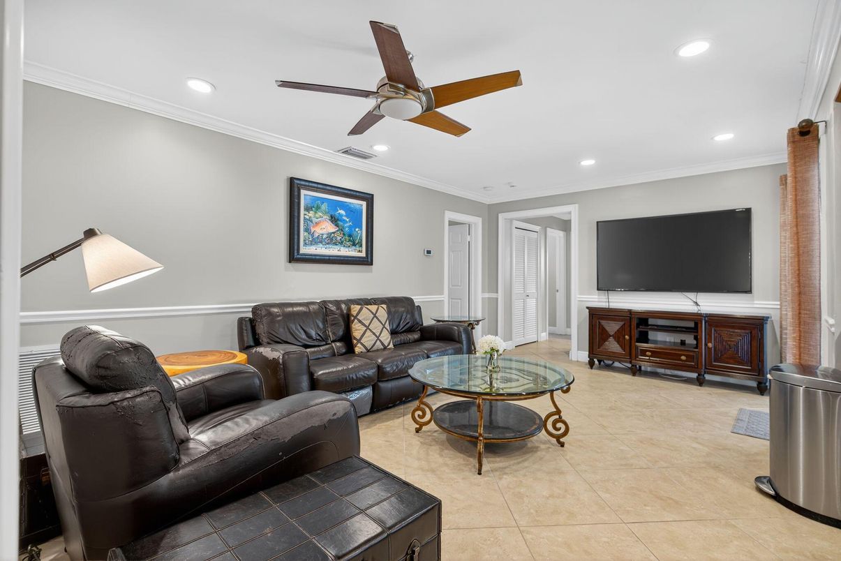 Interior, Living room, Recessed Lighting