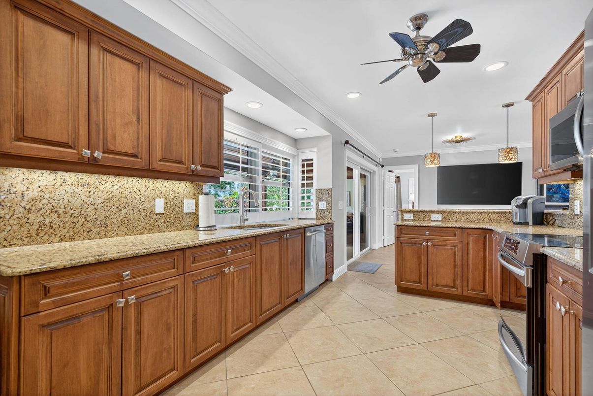 Interior, Kitchen, Pendant Lights, Recessed Lighting