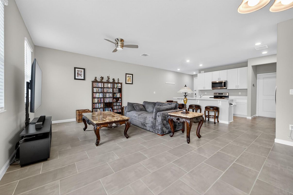 Interior, Kitchen, Living room, Recessed Lighting, Stainless Steel Appliances