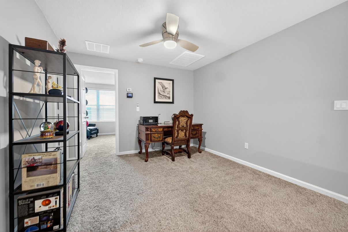 Home Office, Interior