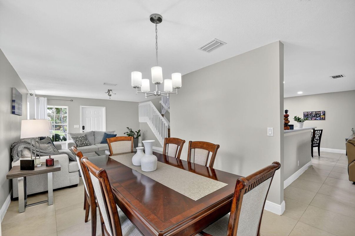 Chandelier, Dining room, Interior, Living room, Recessed Lighting
