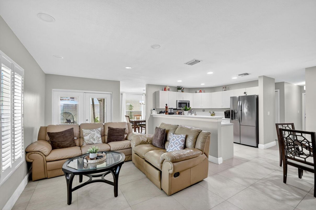 Dining room, Interior, Kitchen, Living room, Recessed Lighting, Stainless Steel Appliances