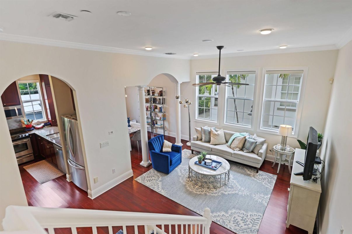 Interior, Kitchen, Living room, Pendant Lights, Recessed Lighting, Stainless Steel Appliances, Wood Texture Flooring