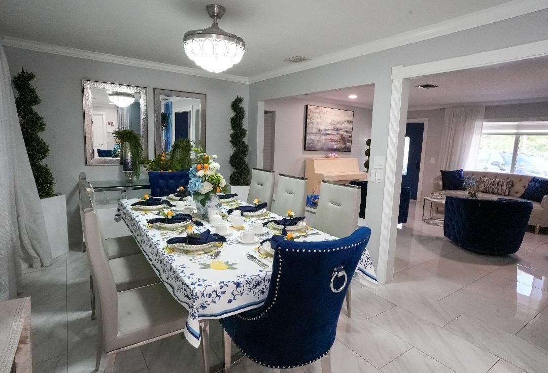 Dining room, Interior, Marble, Recessed Lighting