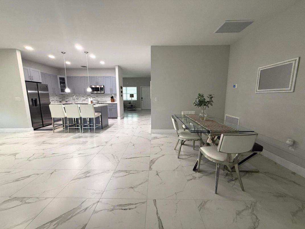 Dining room, Interior, Kitchen, Marble, Pendant Lights, Recessed Lighting