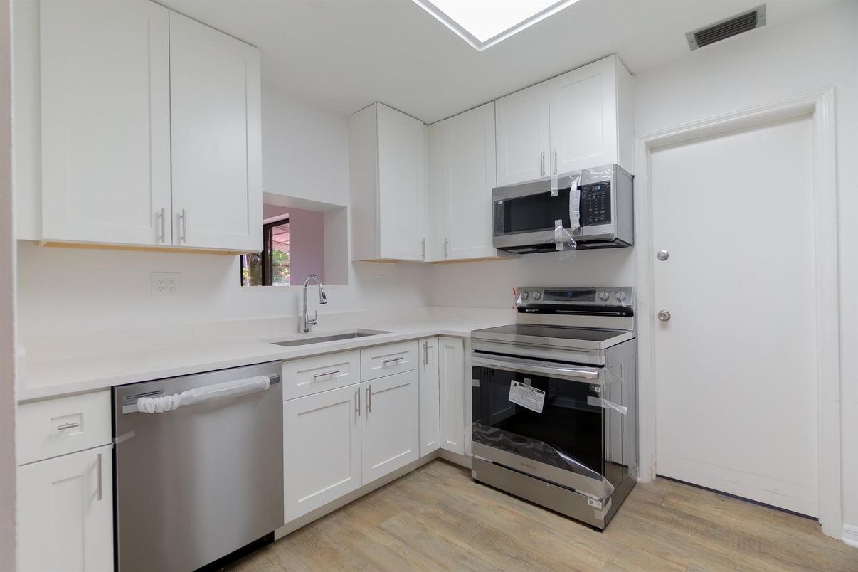 Interior, Kitchen, Stainless Steel Appliances, Wood Texture Flooring