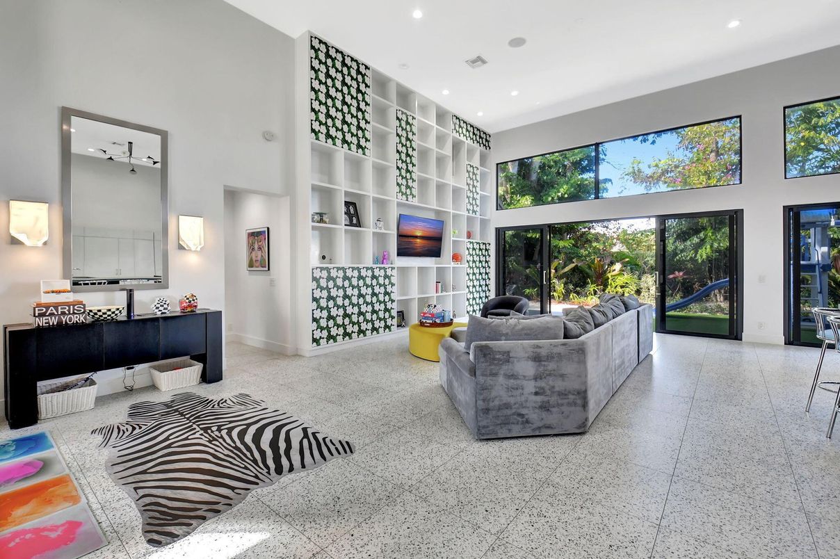 Interior, Living room, Recessed Lighting