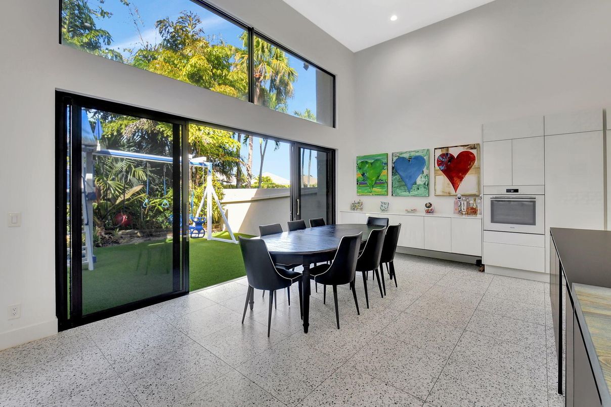 Dining room, Interior, Kitchen, Recessed Lighting