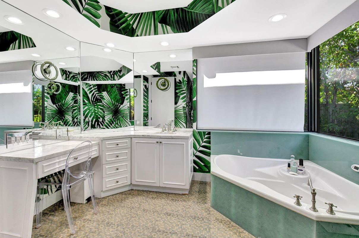 Bathroom, Dual Sink Vanities, Free Standing Baths, Interior, Recessed Lighting
