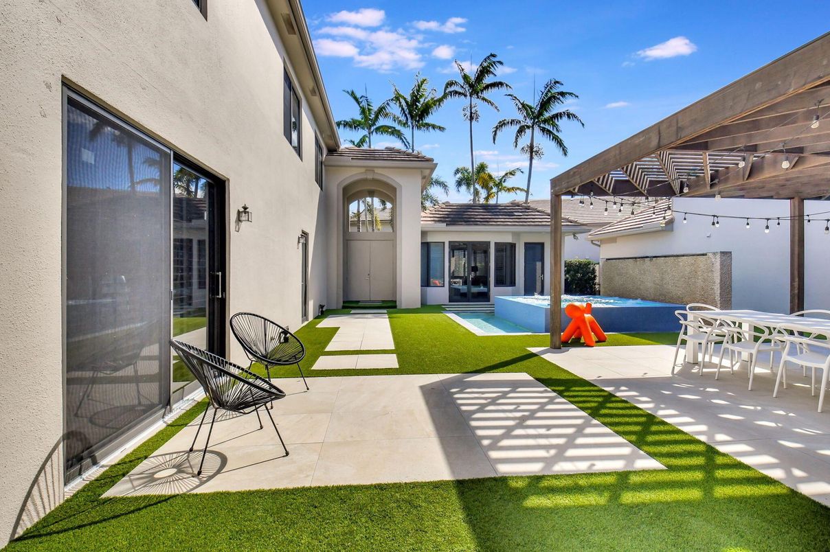 Backyard, Exterior, Pool