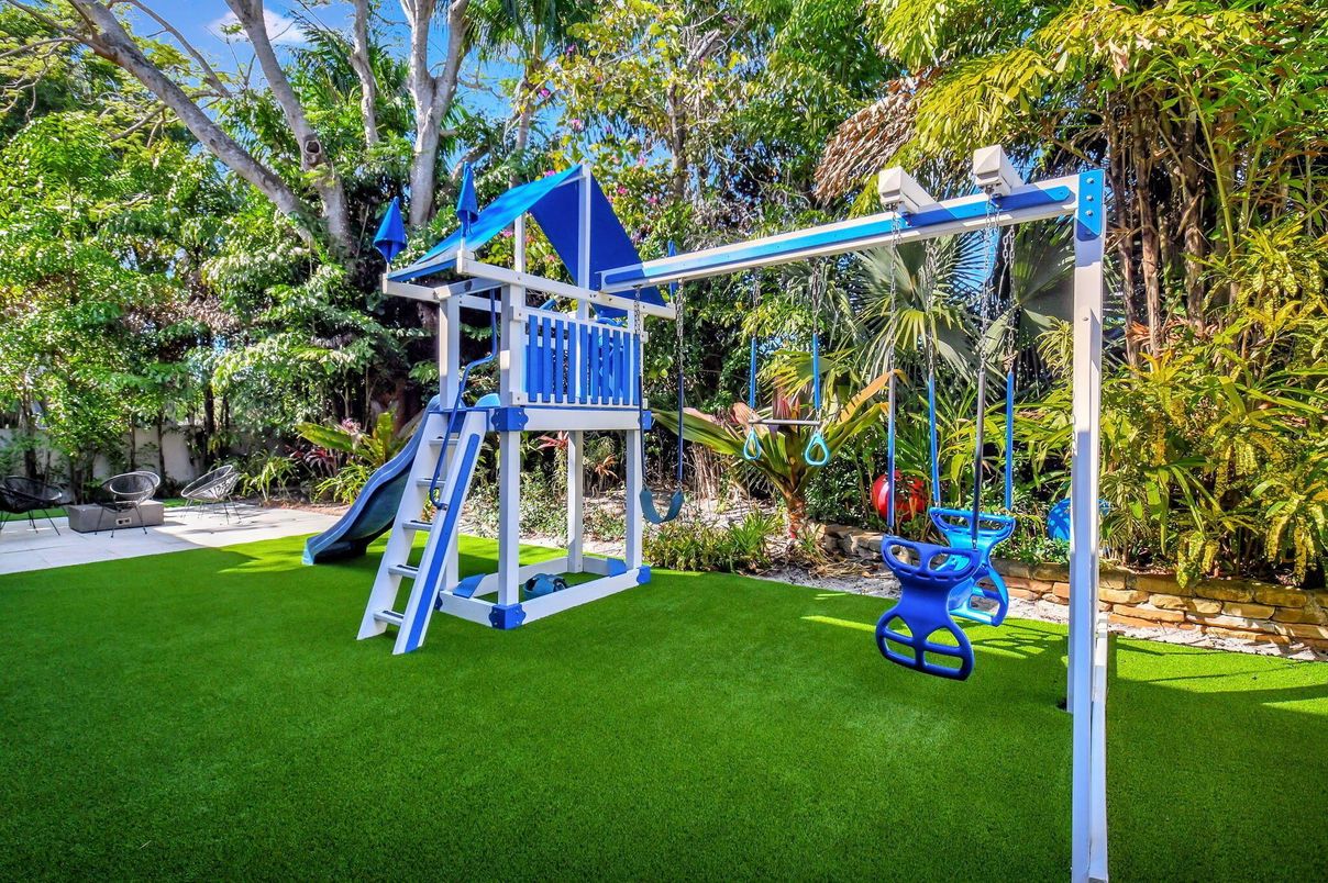 Backyard, Exterior, Playground