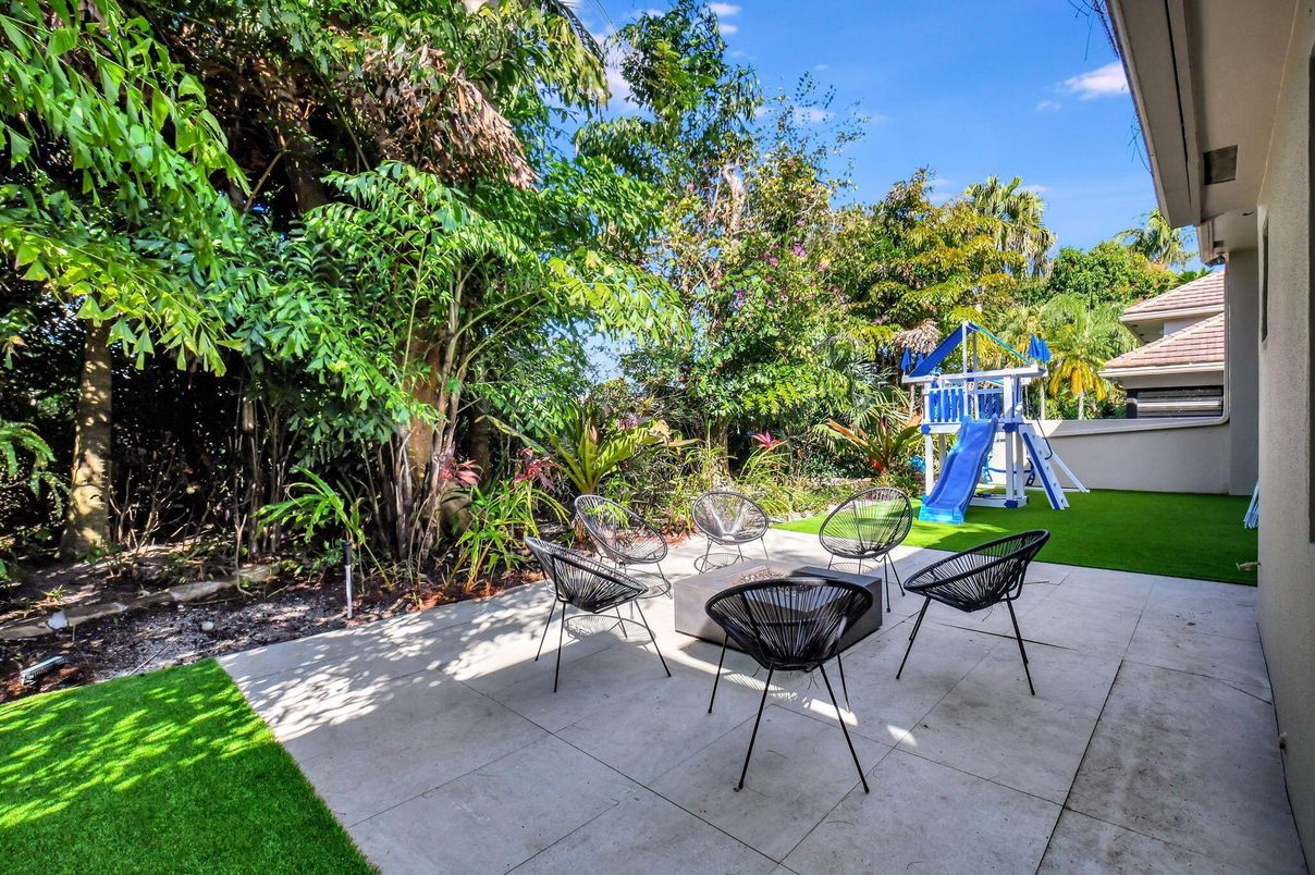 Backyard, Exterior, Playground