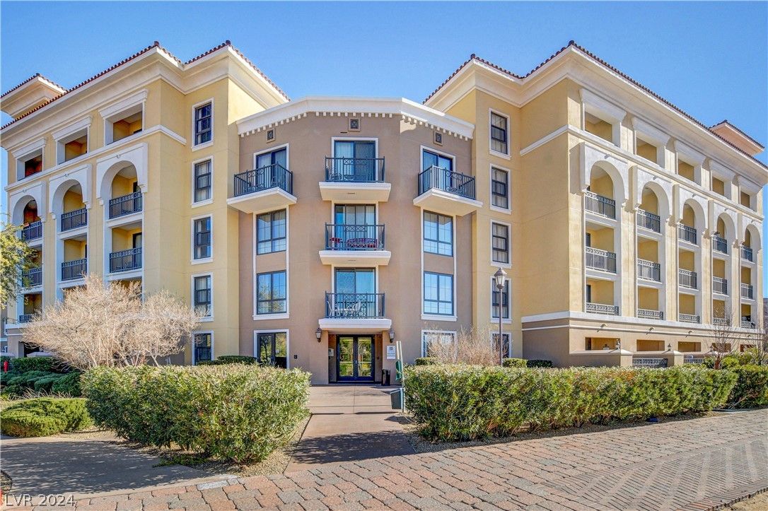 Exterior, Facade, Condo Building