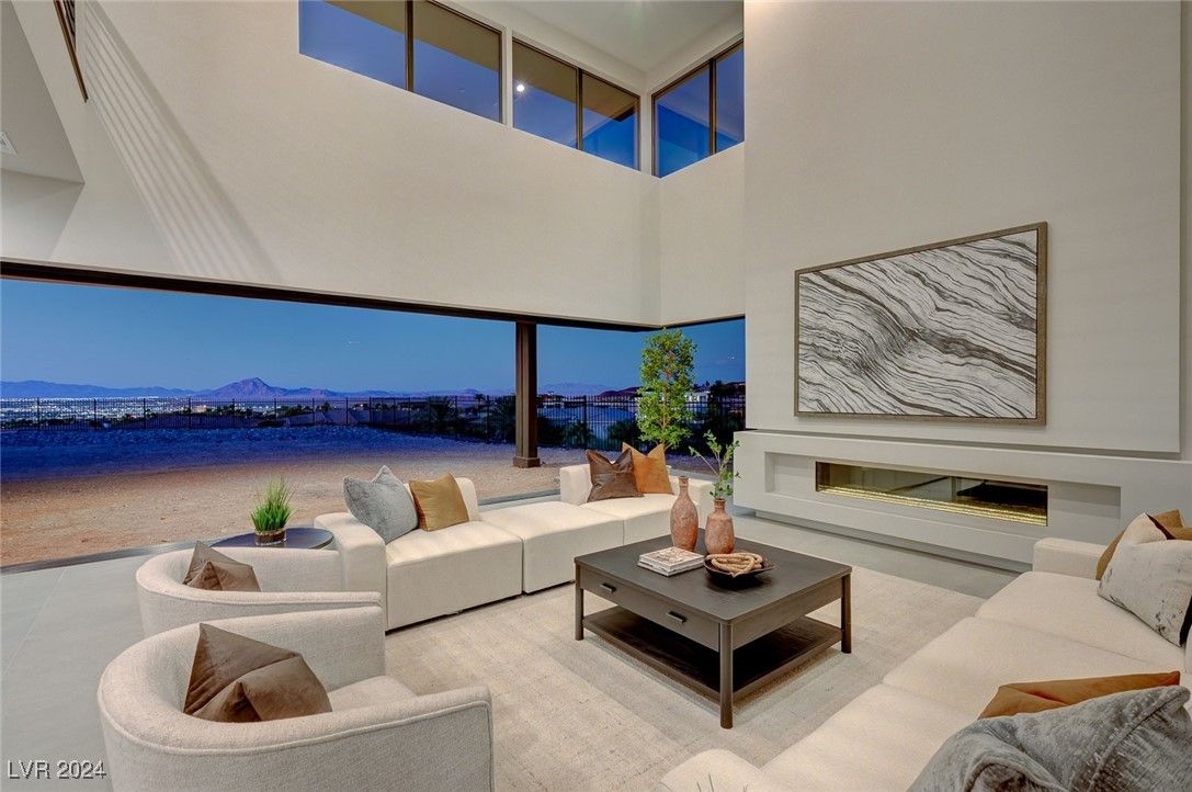 Fireplace, Interior, Living room, Water