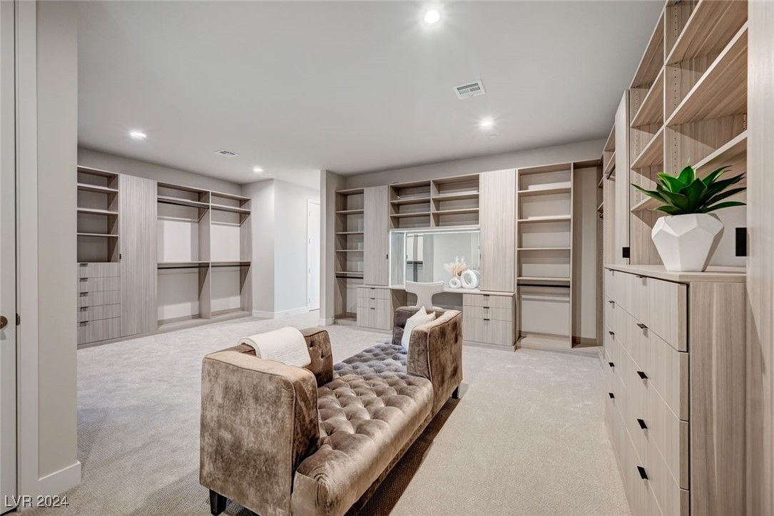Interior, Recessed Lighting, Walk-in Closets