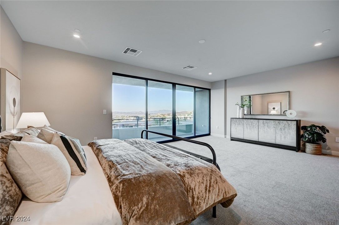 Bedroom, Interior, Recessed Lighting, Water