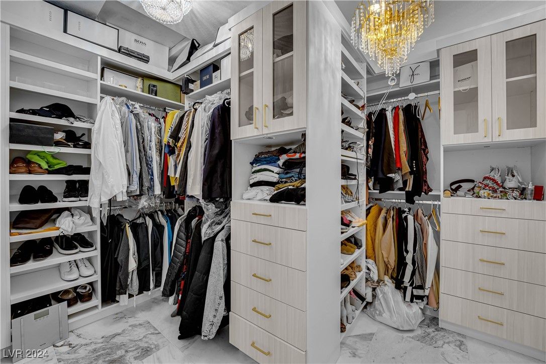 Chandelier, Interior, Marble, Walk-in Closets