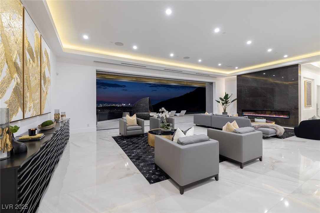 Fireplace, Interior, Living room, Recessed Lighting