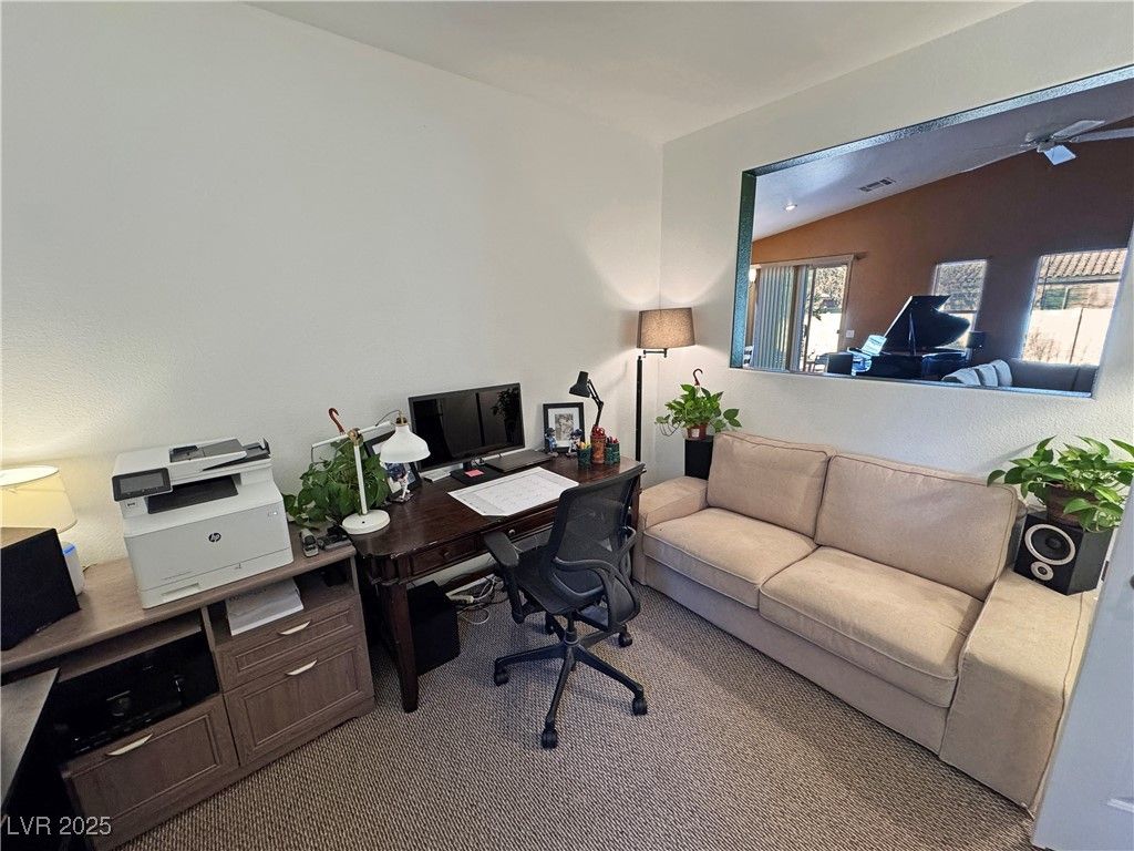 Home Office, Interior