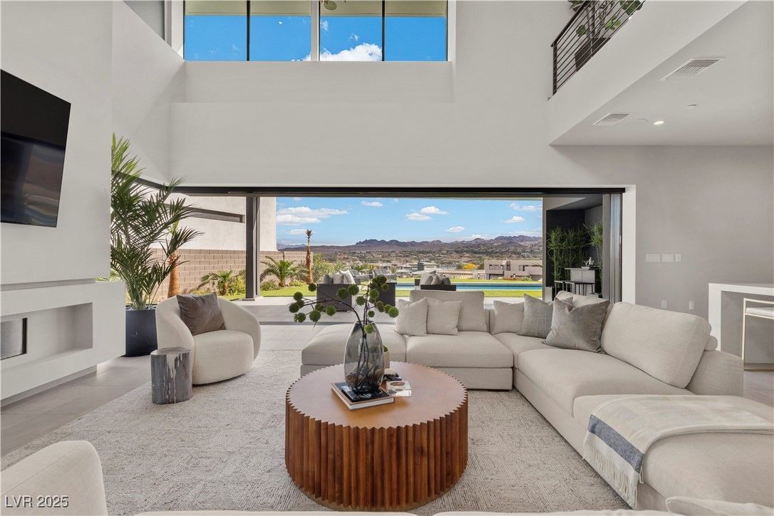 Fireplace, Interior, Living room, Recessed Lighting