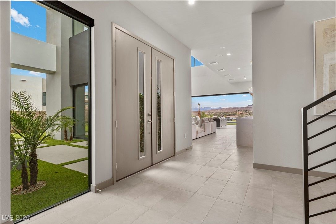 Interior, Recessed Lighting