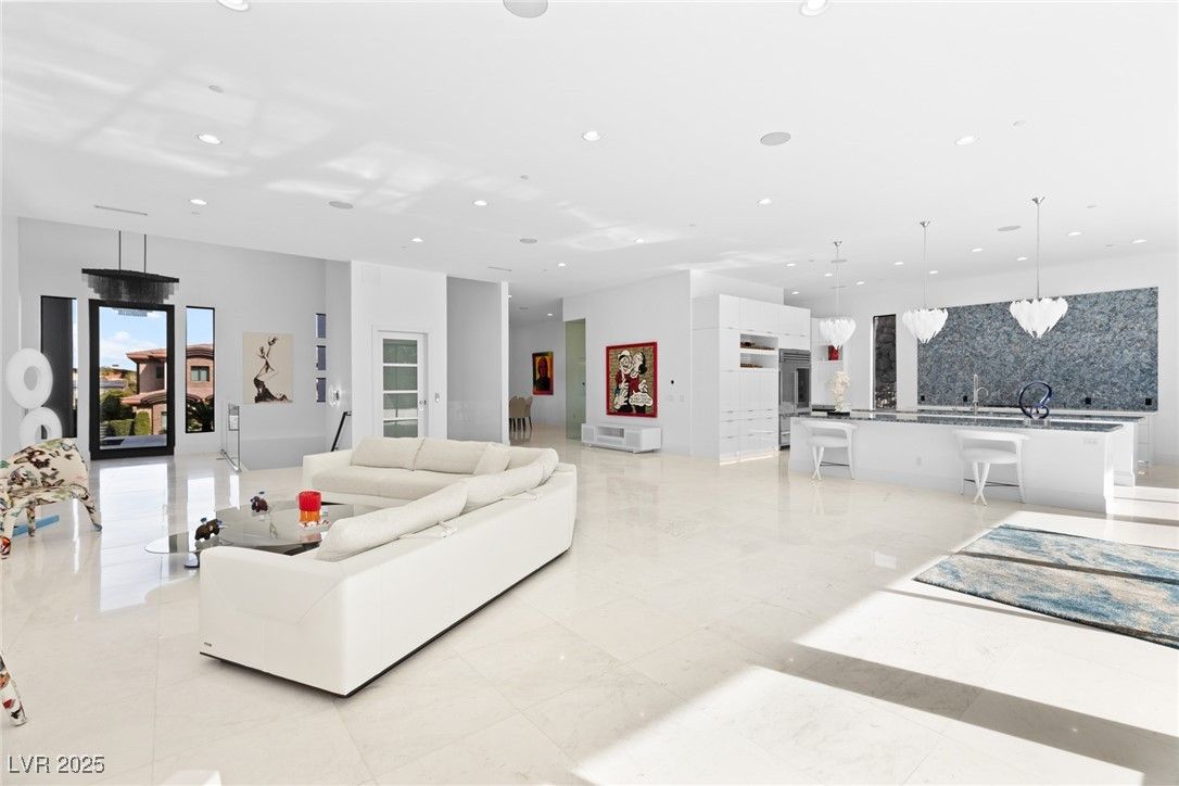 Interior, Kitchen, Living room, Pendant Lights, Recessed Lighting