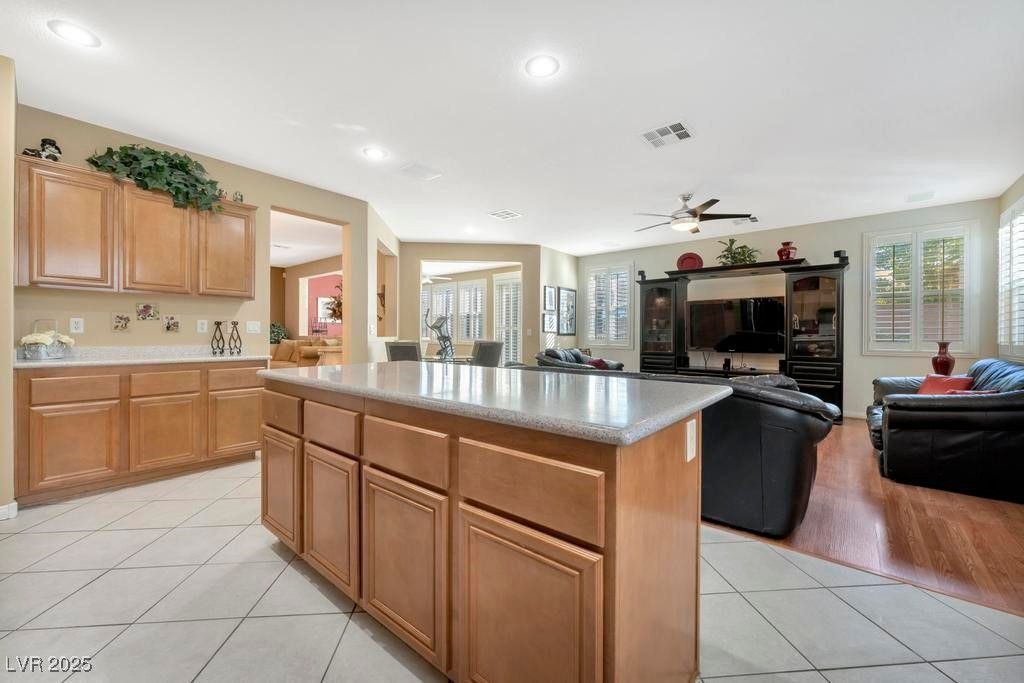 Interior, Kitchen, Living room, Recessed Lighting, Wood Texture Flooring