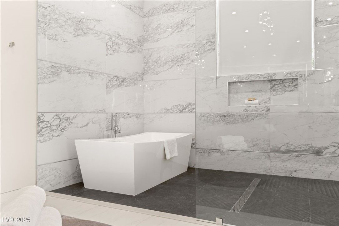 Bathroom, Free Standing Baths, Interior, Marble Walls, Recessed Lighting