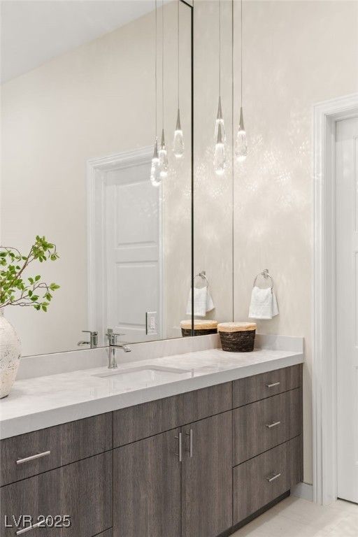 Bathroom, Interior, Pendant Lights