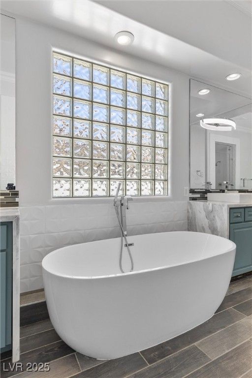 Bathroom, Free Standing Baths, Interior, Recessed Lighting, Wood Texture Flooring