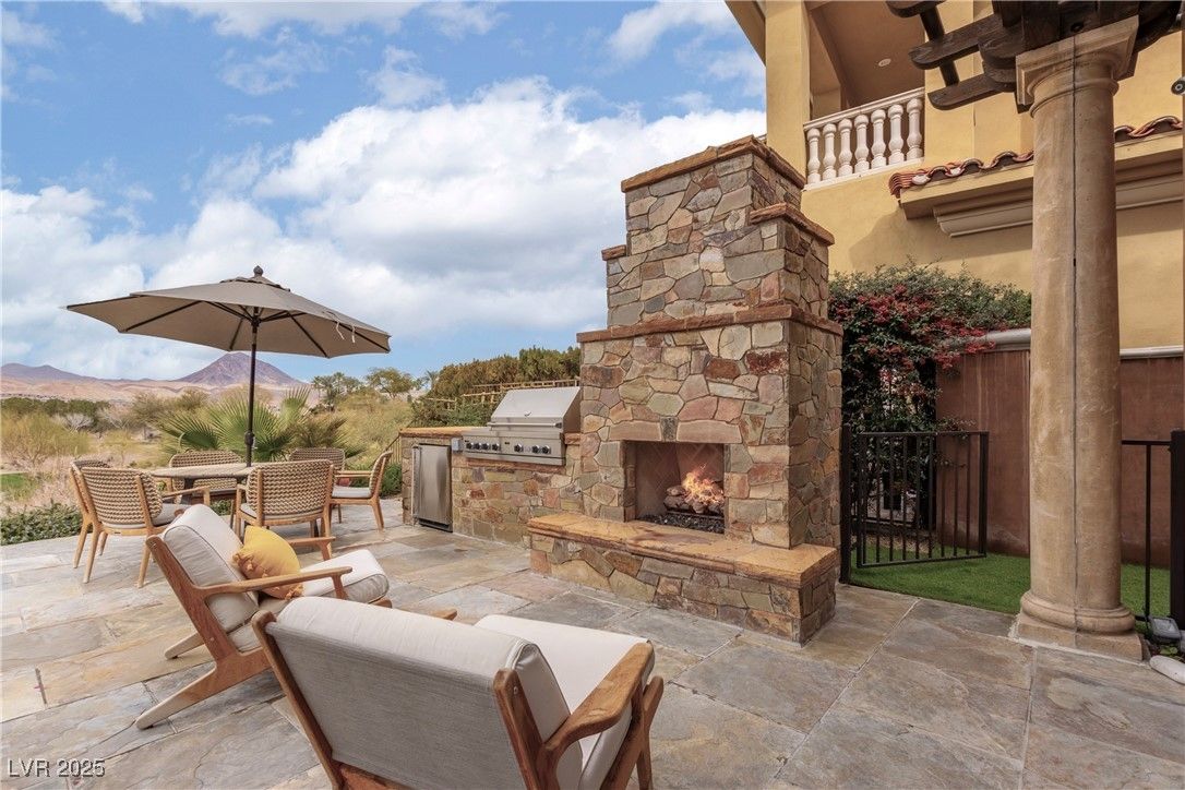 Exterior, Fireplace