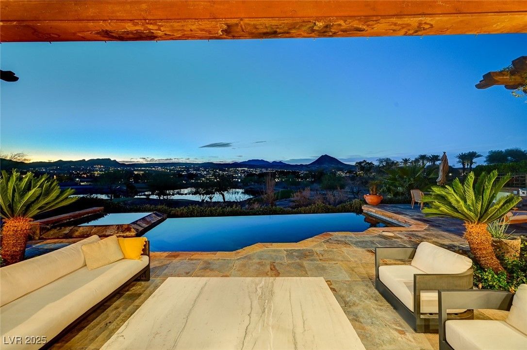 Exterior, Pool, Other