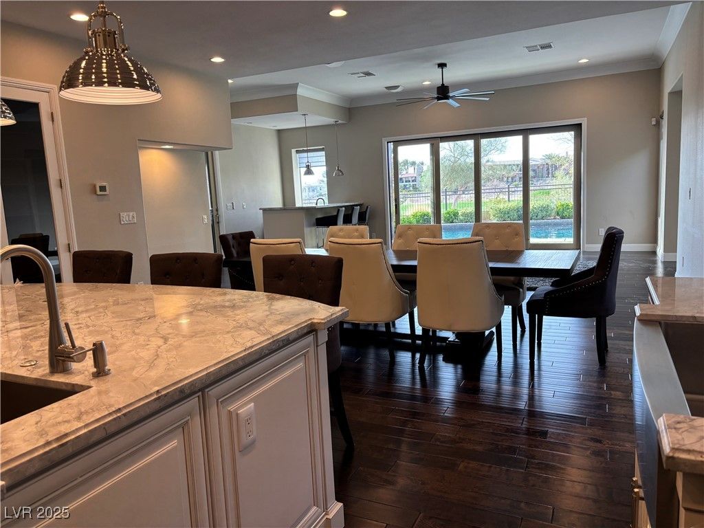 Dining room, Interior, Kitchen, Pendant Lights, Recessed Lighting, Wood Texture Flooring