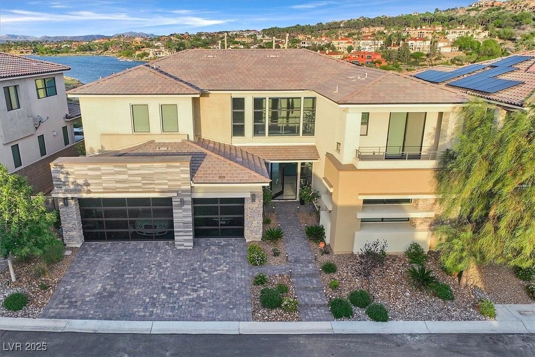 Attached, Exterior, Facade, Solar Panels, Mediterranean