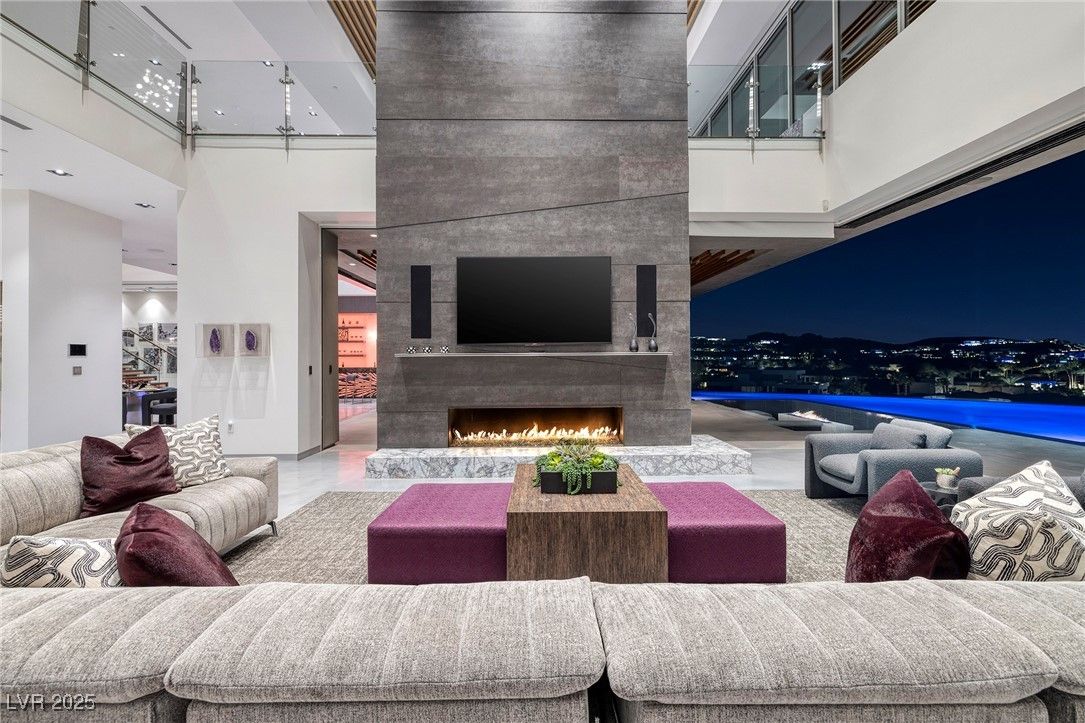 Fireplace, Interior, Living room