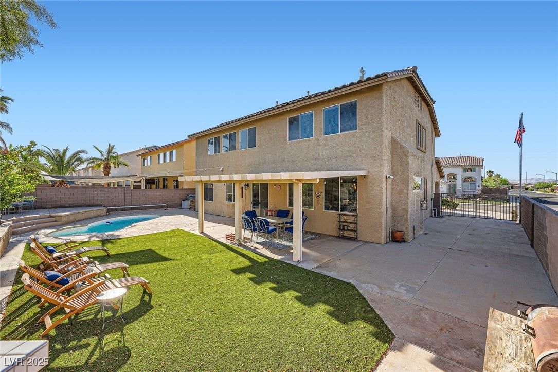 Backyard, Exterior, Pool