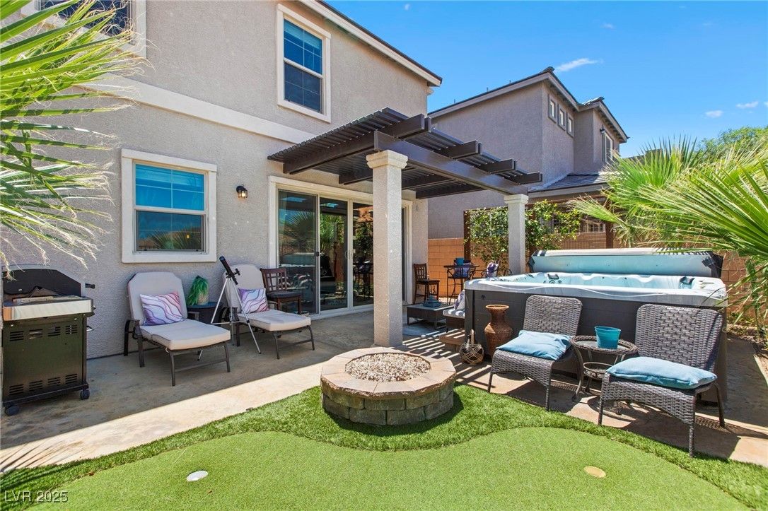 Exterior, Hot Tub