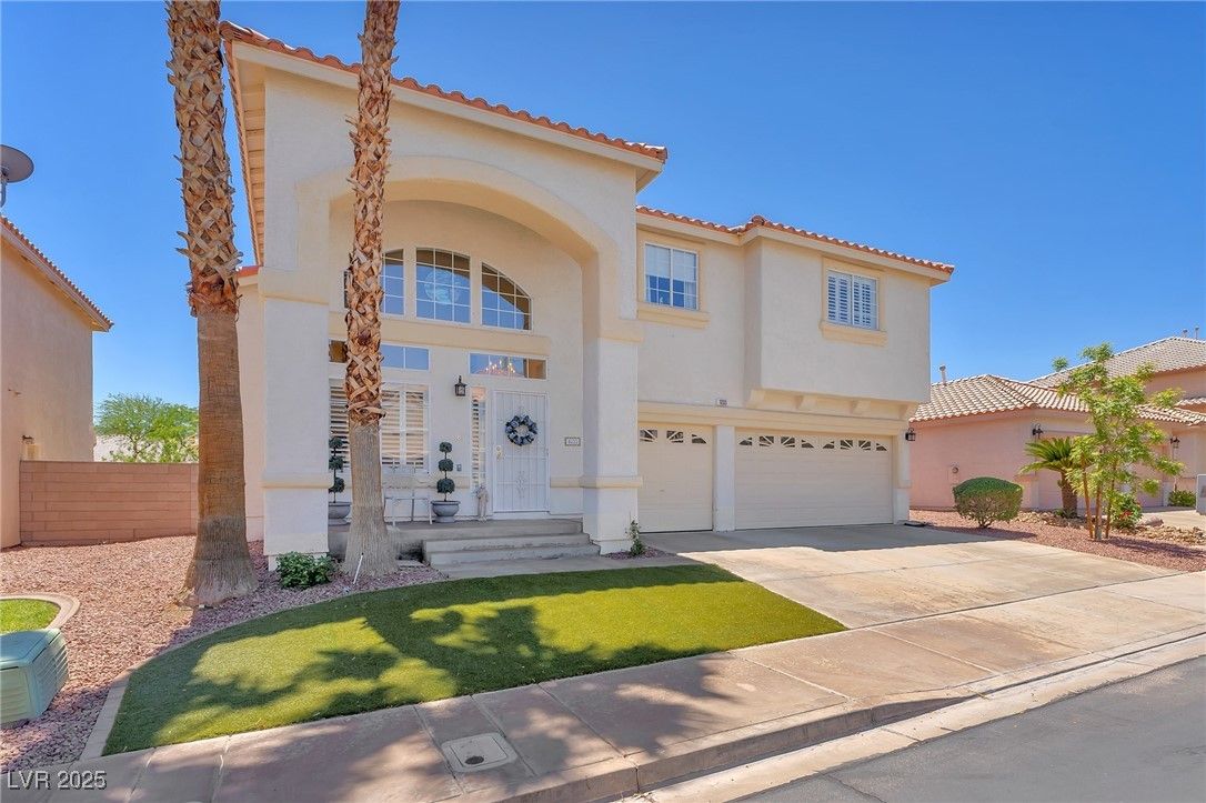 Attached, Exterior, Facade, Spanish Mediterranean