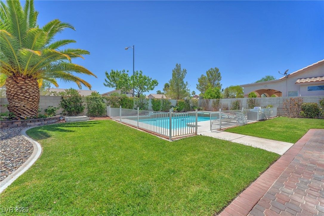 Backyard, Exterior, Pool
