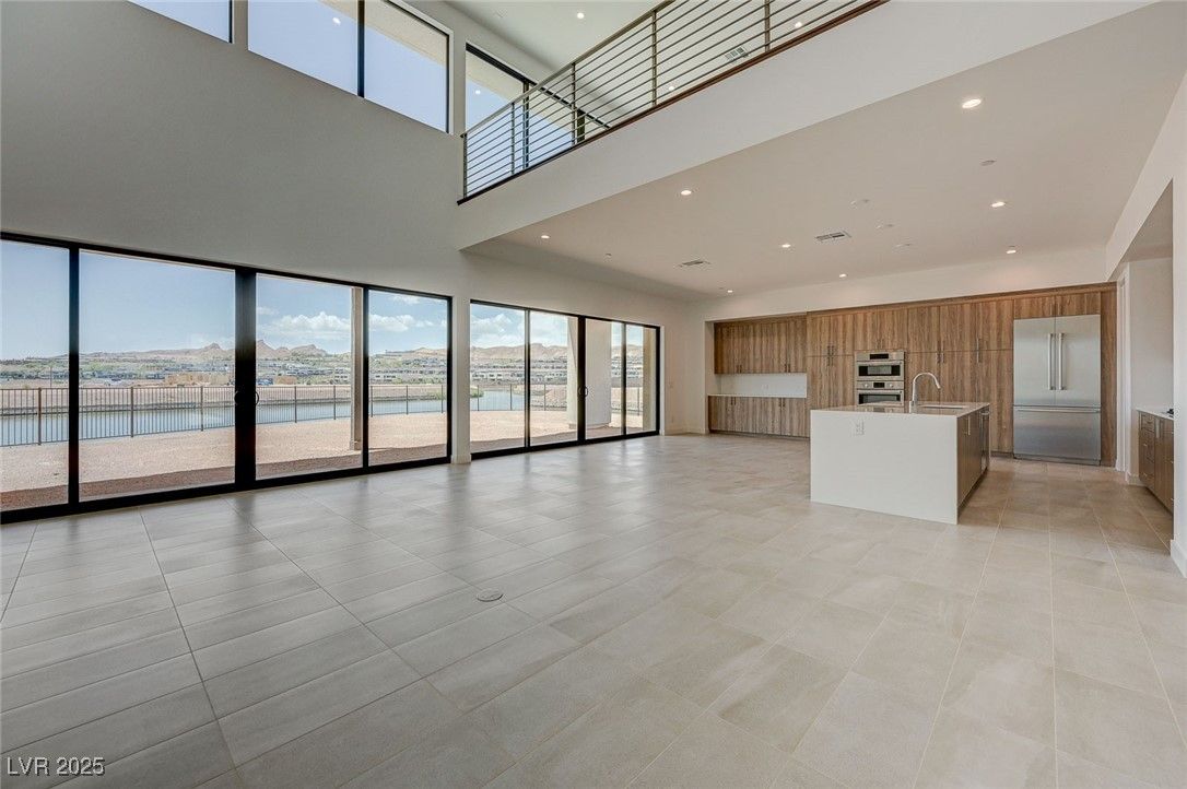 Interior, Kitchen, Recessed Lighting, Water