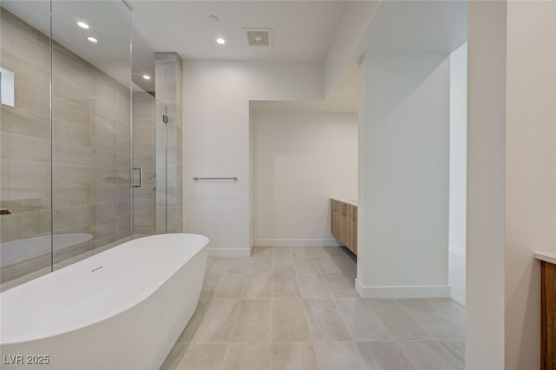 Bathroom, Free Standing Baths, Glass Shower, Interior, Recessed Lighting