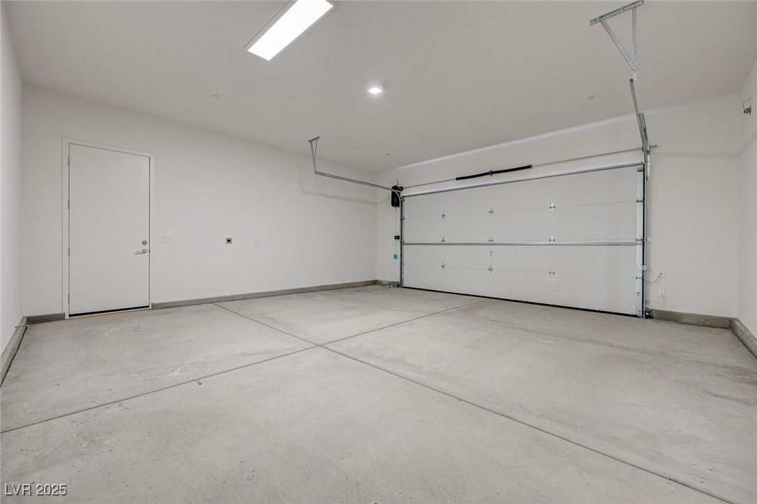 Garage, Interior, Recessed Lighting