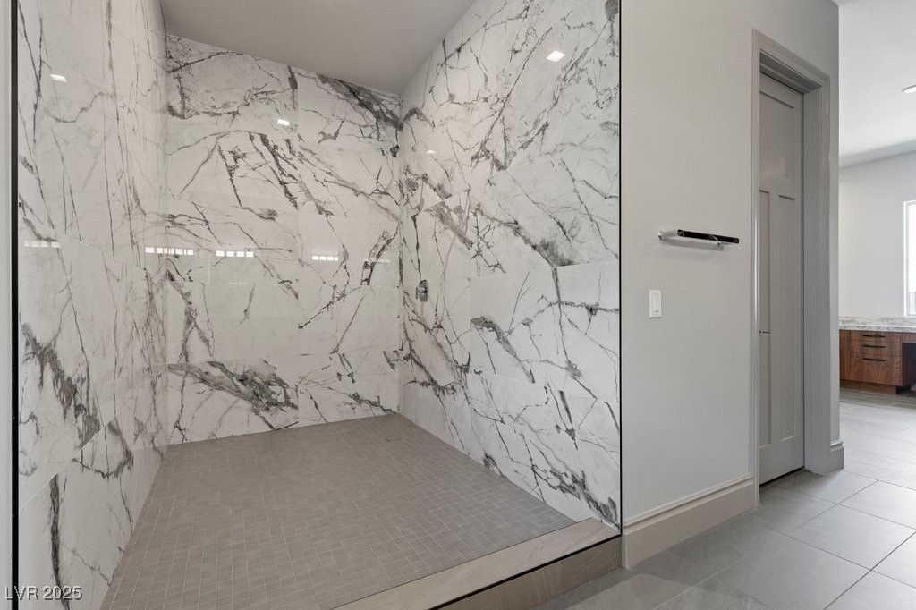 Bathroom, Interior, Marble Walls, Recessed Lighting