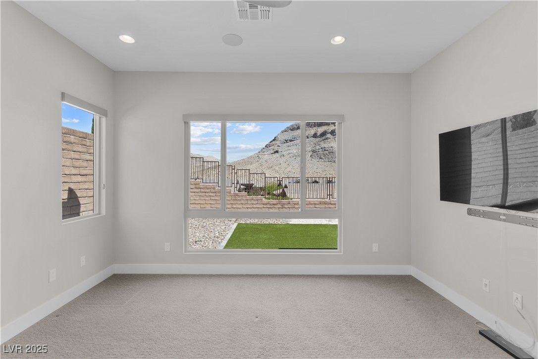 Empty room, Interior, Recessed Lighting