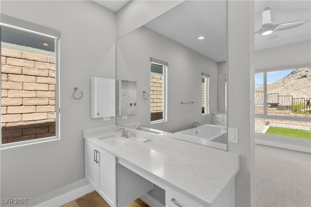 Bathroom, Dual Sink Vanities, Interior, Recessed Lighting