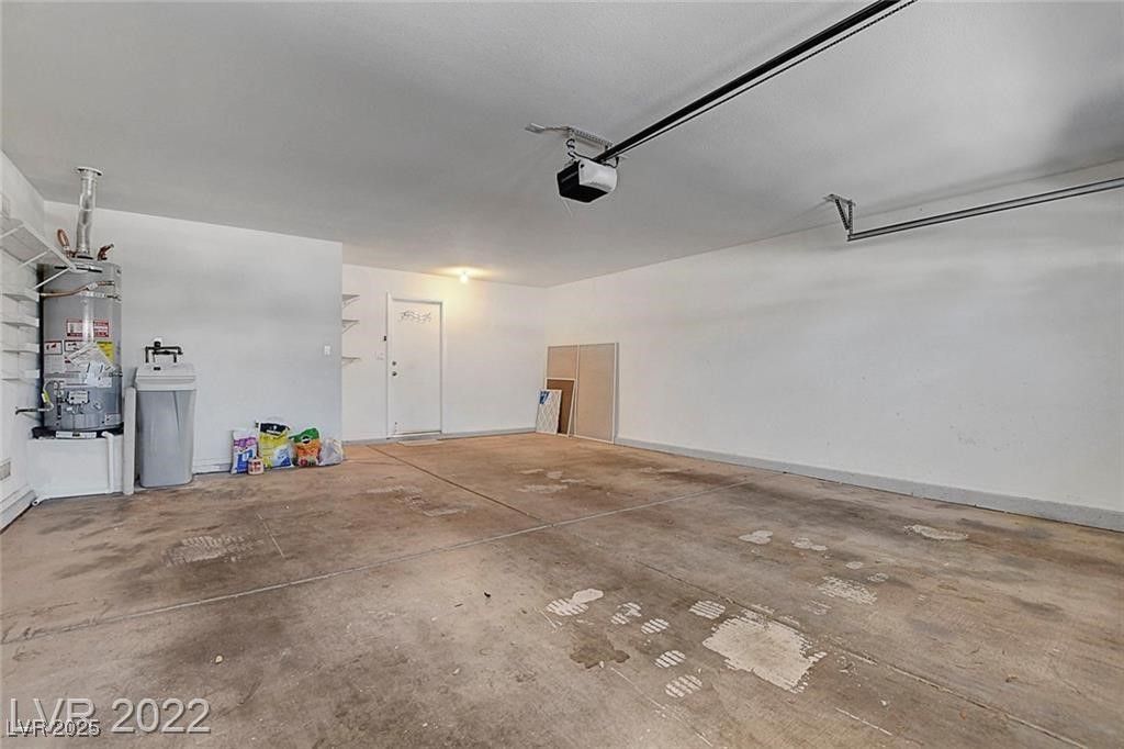 Garage, Interior