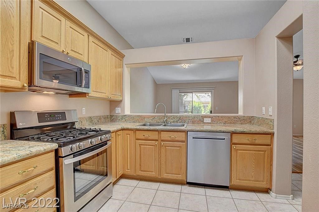 Interior, Kitchen, Stainless Steel Appliances